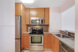 1965 S Ocean Dr APT 17H, Hallandale Beach, FL 33009, Sold 01/14/25