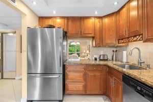 1050 Country Club Dr APT 403, Margate, FL 33063, Sold 03/28/25