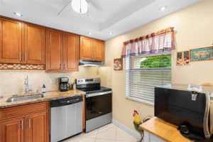 1050 Country Club Dr APT 403, Margate, FL 33063, Sold 03/28/25
