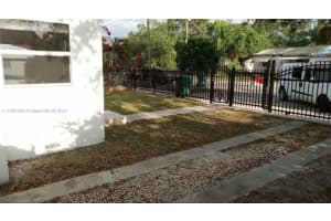 1419 NW 44th St, Miami, FL 33142 - MLS#A11685520