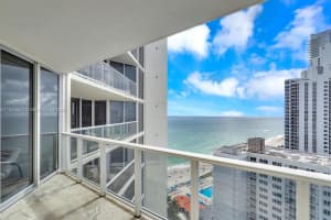 19333 Collins Ave APT 2009, Sunny Isles Beach, FL 33160, Sold 04/02/25
