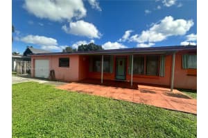 818 Fairway Dr, Plantation, FL 33317, Sold 11/27/24