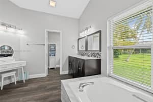 471 NW 113th Ave, Coral Springs, FL 33071, Sold 01/27/25