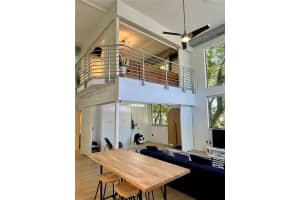 900 4th St APT 3, Miami Beach, FL 33139, Sold 10/14/25