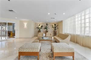 6767 Collins Ave 1106, Miami Beach