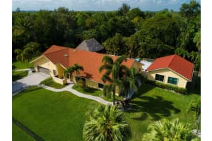 12351 NW 2nd St, Plantation, FL 33325, Sold 01/30/25