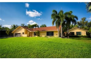 12351 NW 2nd St, Plantation, FL 33325, Sold 01/30/25