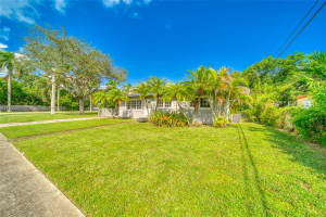 8645 SW 127th St, Miami, FL 33156, Sold 12/04/24