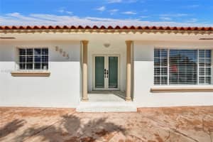 8925 Sw 11th St Miami, FL 33174 - MLS#A11685693