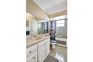 5103 NW 35th St APT 605, Lauderdale Lakes, FL 33319, - MLS#A11685716