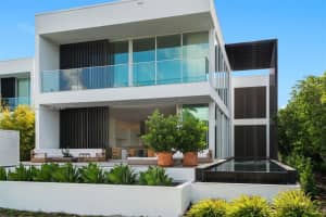 1041 W 48th St, Miami Beach