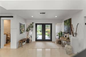 853 W Coco Plum Cir, Plantation, FL 33324, Sold 03/28/25