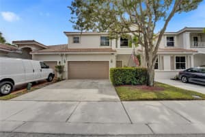 13062 NW 8th St, Pembroke Pines, FL 33028, Sold 02/24/25