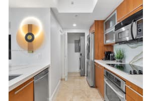 110 Washington Ave, Miami Beach, FL 33139, Sold 01/15/25