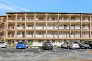 8851 NW 119th St, Hialeah Gardens, FL 33018, Sold 03/10/25
