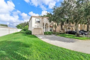 10991 NW 12th Dr, Plantation, FL 33322, Sold 12/20/24