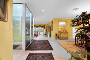501 Lake Tree Dr, Weston, FL 33326, Sold 02/19/25