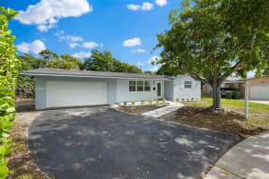 201 SW 70th Terrace, Pembroke Pines, FL 33023, Sold 01/09/25
