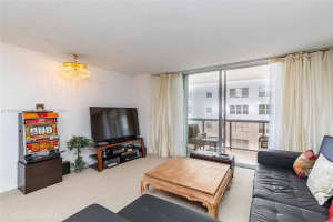 6039 Collins Ave, Miami Beach, FL 33140, Sold 03/24/25