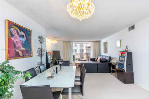 6039 Collins Ave, Miami Beach, FL 33140, Sold 03/24/25
