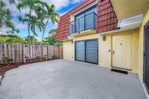 9861 NW 6th Ct, Plantation, FL 33324, Sold 12/20/24