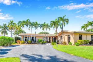 636 Hibiscus Dr, Hallandale Beach, FL 33009, Sold 01/14/25