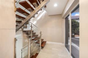 2000 S Bayshore Dr, Coconut Grove, FL 33133, Sold 04/02/25