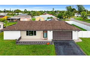 8104 Nw 93rd Ter, Tamarac