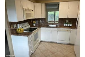 7185 Huntington Ln, Delray Beach, FL 33446, Sold 01/03/25