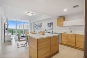16385 Biscayne Blvd, North Miami Beach, FL 33160, Sold 12/27/24