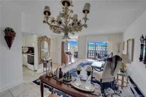 4350 Hillcrest Dr, Hollywood, FL 33021, Sold 01/29/25