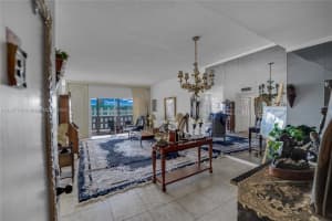 4350 Hillcrest Dr, Hollywood, FL 33021, Sold 01/29/25