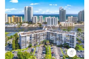 800 Parkview Dr, Hallandale Beach, FL 33009, Sold 07/15/25
