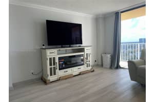 290 174th St APT 2005, Sunny Isles Beach, FL 33160, Sold 05/06/25