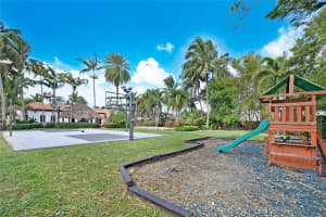 425 NW 119th Ave, Miami, FL 33182, Sold 01/31/25