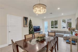 6425 Nw 103rd Pl 102 Doral, FL 33178 - MLS#A11687427