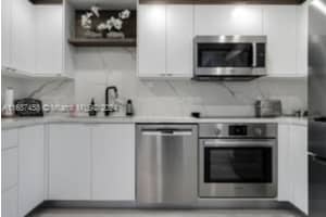 100 Bayview Dr APT 1221, Sunny Isles Beach, FL 33160, Sold 07/08/25