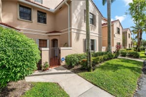 501 SW 158th Terrace, Pembroke Pines, FL 33027, Sold 01/21/25