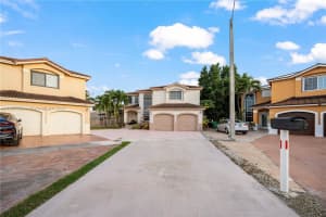 15522 SW 95th Ln, Miami, FL 33196, Sold 04/25/25