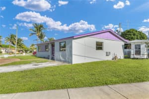 900 NE 51st St, Pompano Beach, FL 33064, Sold 12/06/24