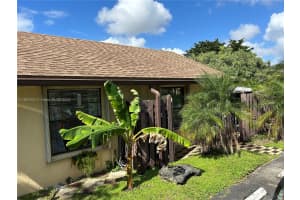 641 Briarwood Cir, Hollywood, FL 33024, Sold 02/05/25