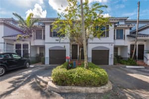 781 SW 148th Ave, Davie, FL 33325, Sold 03/03/25