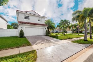 1001 NW 188th Ave, Pembroke Pines, FL 33029, Sold 05/20/25