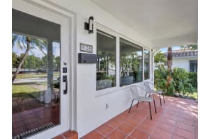 808 Polk St, Hollywood, FL 33019, Sold 12/17/24