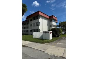1400 NE 191st St, Miami, FL 33179, Sold 01/30/25