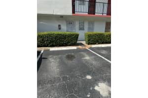 1400 NE 191st St, Miami, FL 33179, Sold 01/30/25