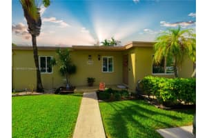 4220 SW 101st Ave, Miami, FL 33165, Sold 08/20/25