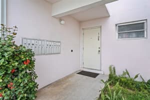 7420 SW 82nd St, Miami, FL 33143, Sold 02/10/25