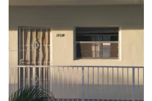 12890 NE 8th Ave APT 202, North Miami, FL 33161, - MLS#A11688350