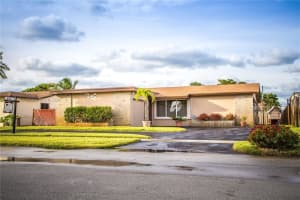 8911 NW 7th Ct, Pembroke Pines, FL 33024, Sold 12/23/24
